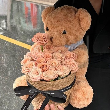 【可開收據】母親節禮物 熊抱花永生花生日花束送女朋友女生媽媽老師花束成品 FTYY