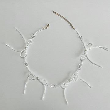 珠飾 項鍊 緞帶 珍珠 以白色珠飾與珍珠製成的緞帶項鍊