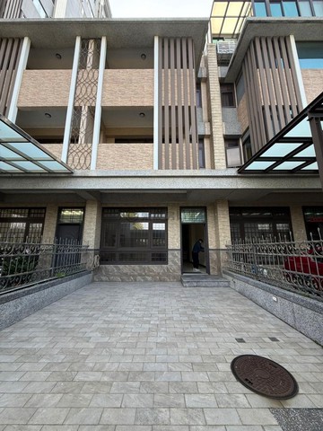 中壢過嶺重劃區~大地坪 套房式電梯別墅｜桃園市中壢區松智路