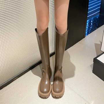 莆小妮V口厚底長筒靴女粗腿顯瘦胖mm長靴大筒圍高筒騎士靴卡其色