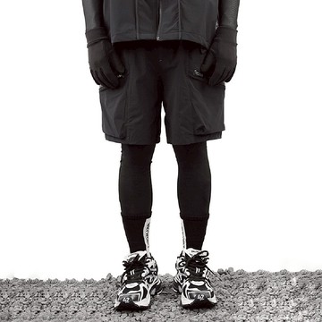 機能光感拉鏈 防水 速乾 戶外短褲 多袋收納