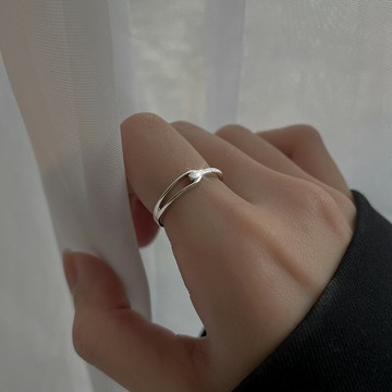 925S925銀戒指女設計小眾時尚素圈個性高級感輕奢ins潮指環通勤飾