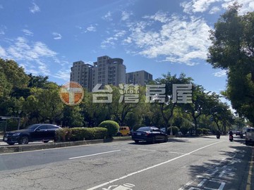 東區三井住二建地｜台中市東區旱溪段