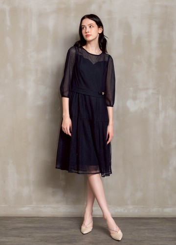 韻柔漫霧輕透蕾絲層次洋裝