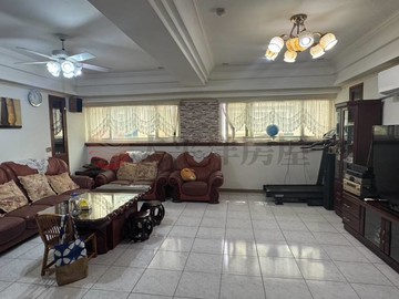 美麗宮廷SOGO旁四房車｜桃園市中壢區六和路