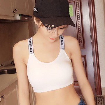 LOVE 運動背心 英文字母短版露肚 彈性萊卡跳舞 黑白 罩杯胸墊 比基尼爆乳 韓