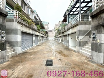 靜宜大學別墅｜靜宜x弘光生活圈｜孝親房｜雙車位｜台中市沙鹿區鎮南路二段