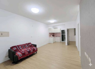 三多商圈捷運新崛江商圈大遠百免整理公寓3樓｜高雄市苓雅區林森二路