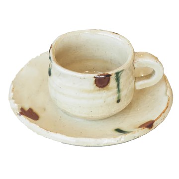 黃瀨戶杯盤組-日本製 杯把長10.5cm 寬7.7cm 高6.5cm 盤寬15cm 高2.5cm 滿水容量180mL 陶瓷材質  1組