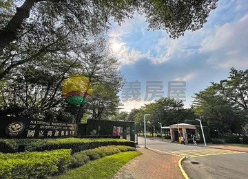 漢民商圈餐旅大學第一排現成包租婆穩定收租｜高雄市小港區松和路