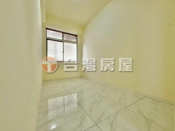 中山路商圈三面採光美屋健身公寓｜台中市太平區新福路
