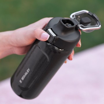 STANLEY 經典系列 彈蓋提環水壺 0.47L / 錘紋黑