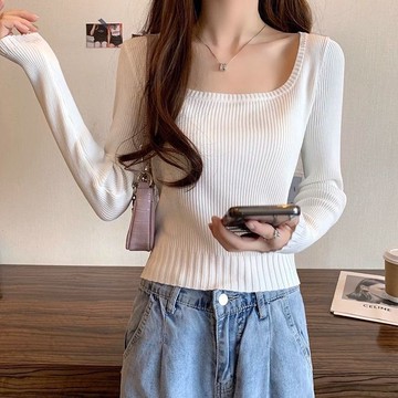 衣時尚 上衣 針織衫 毛衣 長袖T卹 打底衫 新款方領針織百搭短版氣質長袖上衣內搭鎖骨毛衣-6051.