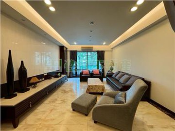 永康崑山國小巴洛克式面公園邊間透天店面｜台南市永康區國光六街