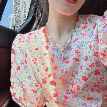 春夏2022新款森系溫柔風法式初戀系別致仙女碎花連衣裙子女泡泡袖