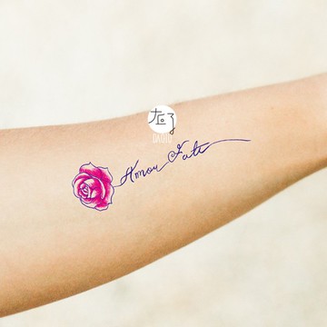 微刺青M-705 紅玫瑰英文👑大邱紋身👑【T08Z】新 小清新 假刺青輕紋身 防水 紋身貼紙刺青貼紙紋身貼刺青貼 T08