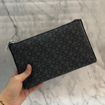 美國百分百【全新真品】 DKNY 手拿包 真皮 錢包 皮包 小包 女包 手機包 小包 專櫃精品 灰色/駝色印花 AK66