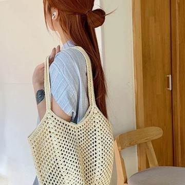 🔥臺灣出貨🔥慵懶託特 新款休閑海邊沙灘單肩包包 草編手工大容量度假編織鏤空 手工包包 草編包包 託特包 O0L5