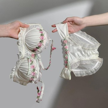 栗秋【】新款復古刺繡奢華綢緞內衣小胸聚攏純欲甜美蕾絲性感上托文胸套裝