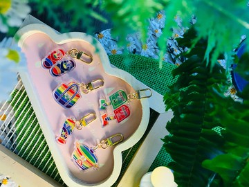 台灣識別歪腰郵筒電鍋拖鞋珍奶茄芷袋-彩虹lgbt-插畫壓克力鑰匙圈