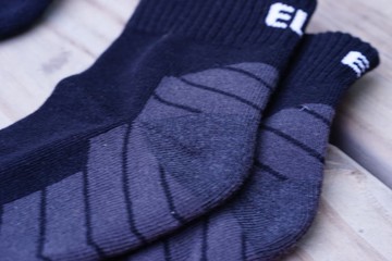 竹炭斜紋 止滑氣墊單車襪 黑色 聖誕節交換禮物