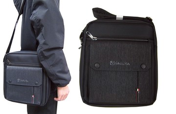 ~雪黛屋~VALENTINO 肩背包中容量8吋平板二主袋+外袋共五層防水尼龍布材質肩背斜側隨身包可刷洗VSW1850