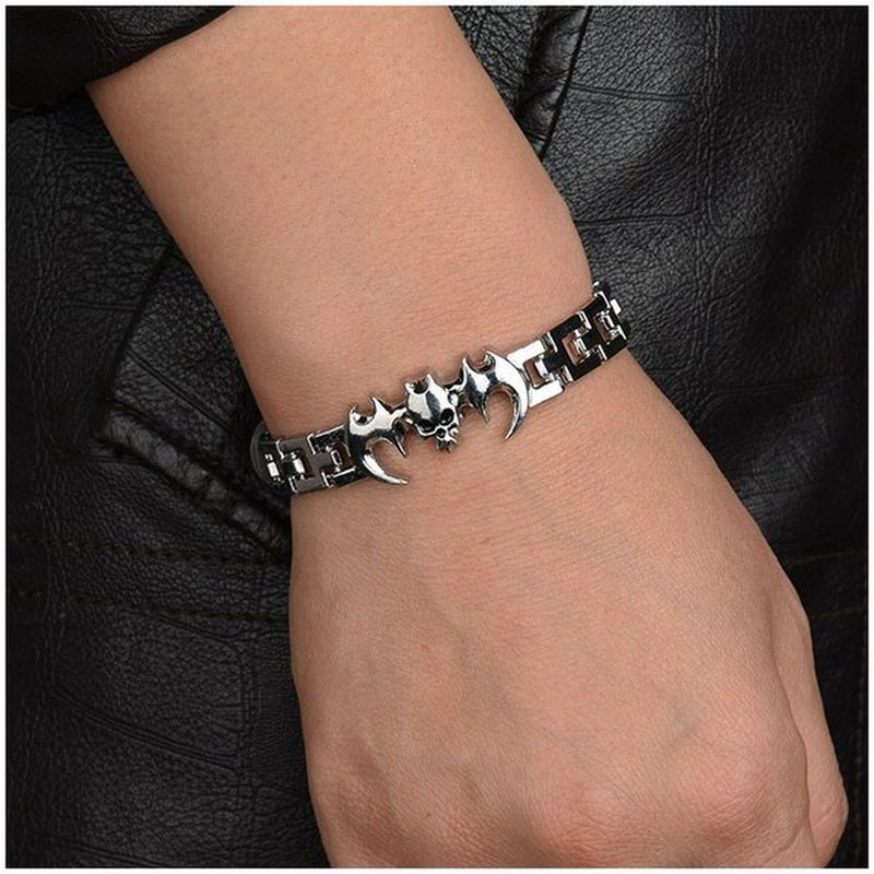 ブレスレット メンズ 時計型 バングル 蝙蝠 コウモリ シルバーカラーバット アニマル 動物 バンパイア かっこいい メンズファッション 男っぽい お 通販 Lineポイント最大0 5 Get Lineショッピング