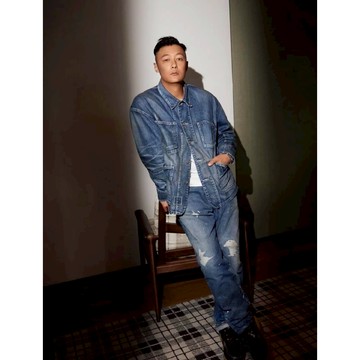 MADNESS PATCHED WORKER DENIM JACKET 余文樂同款