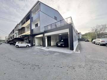 黃金海岸【喜樹灣裡市地重劃】大地坪車庫透天｜台南市南區萬皇路