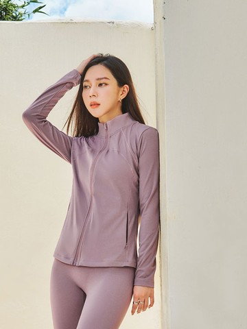 高彈車縫造型高領運動外套