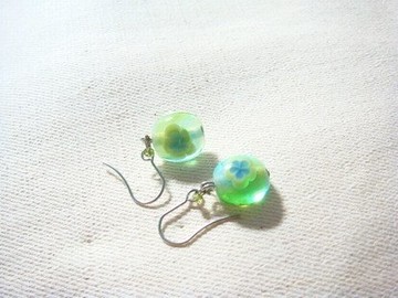 柚子林琉璃 - 清雅 - 嫩芽綠x淺海藍 琉璃耳環 - 可改夾式