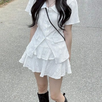 【TINY太妮絲KA26】現貨 韓系 收腰顯瘦兩件套 小香風 短袖上衣+蛋糕短裙 顯腿長 套裝 氣質 女生套裝 蛋糕裙