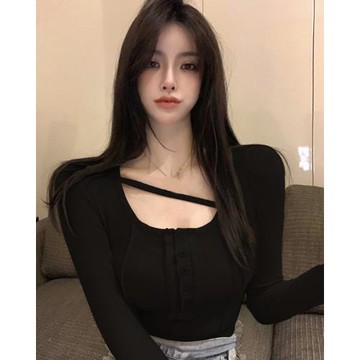 大碼胖妹妹長袖t恤女打底衫春秋新款內搭甜辣風緊身不規則U領上衣