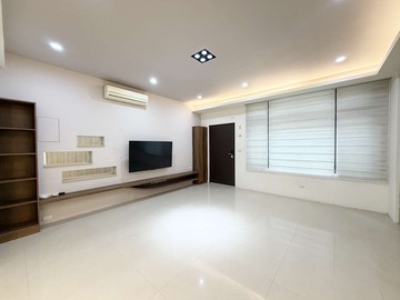 【前進高鐵】併排雙車五套房學區美別墅｜新竹縣竹北市高鐵九路