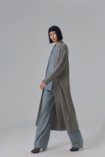 灰色針織長外套