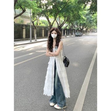 韓版設計鏤空蕾絲吊帶連衣裙女秋季2026新款疊穿ins時尚蛋糕長裙