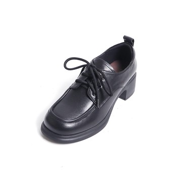 KOKKO經典復古學院風方頭厚底樂福鞋黑色