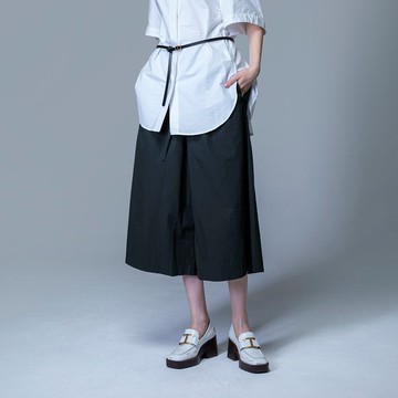 鬆緊抽繩七分寬褲