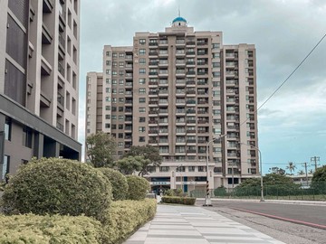 蓮池潭樹海景觀｜遠眺世運．海港｜2可改3房平車｜高雄市左營區海明街