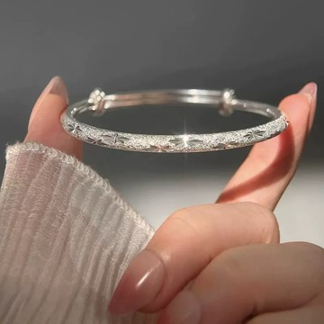 《現貨》眉兒銀飾 999足銀 滿天星手環 純銀手環 情人節/生日送禮首選 女 銀飾推薦 生日禮物