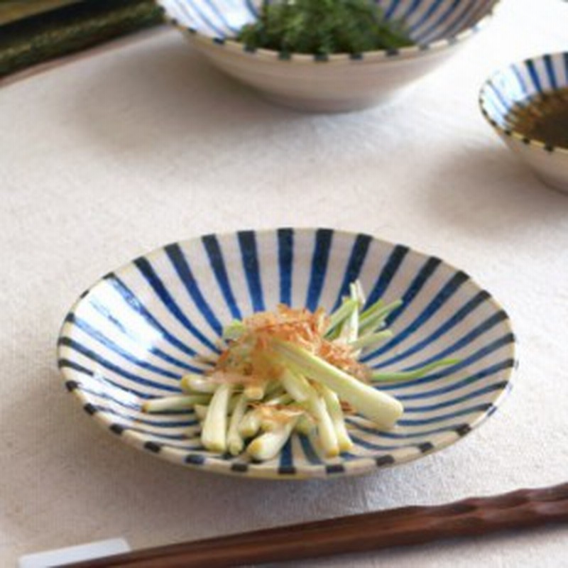 藍ひので 5寸皿 取り皿 丸皿 平皿 プレート 取り分け皿 中皿 十草 和食器 陶器 食器 器 カフェ食器 オシャレ 国産 美濃焼 訳あり 通販 Lineポイント最大1 0 Get Lineショッピング