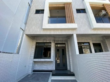 草屯重劃區4套房全新電梯車庫美別墅｜南投縣草屯鎮嘉興街