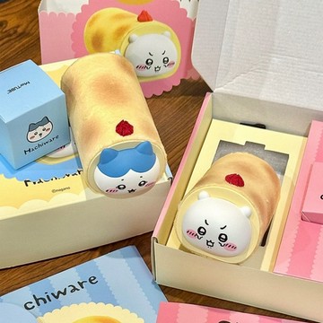 【預購】iSNEAKERS｜Chiikawa 吉伊卡哇 蛋糕捲 暖手寶 充電式暖暖包 兩款