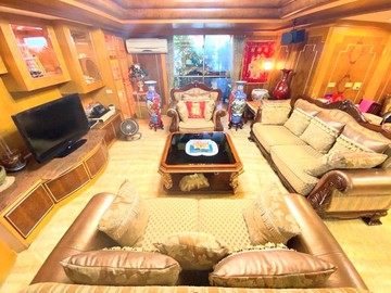 信義國小捷運站~新古典風格~室內超大5房+平車｜高雄市新興區復興一路