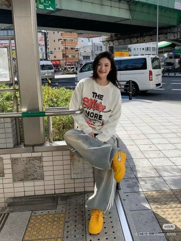 美式複古白色字母印花長袖t卹女春季新款寬鬆純棉打底衫休閒上衣