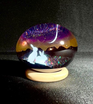 依偎的兔子與魔幻時刻樹脂藝術 Rabbits & Magic Hour Night Oval