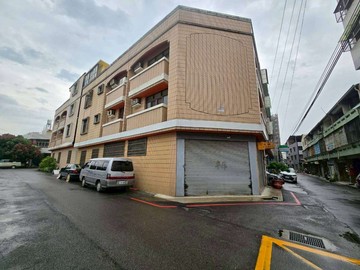 大里軟體園區旁超大百坪使用空間多元用途角間透天｜台中市大里區東南路