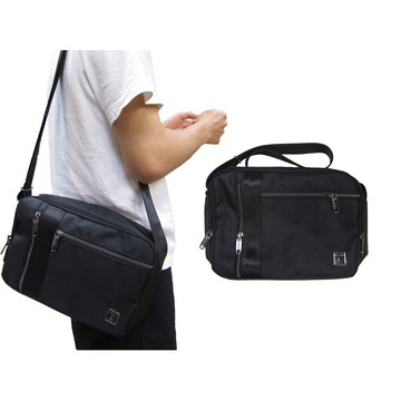 ~雪黛屋~LECAF 斜側包中容量二層主袋+外袋共五層8寸平板防水尼龍布LW3795