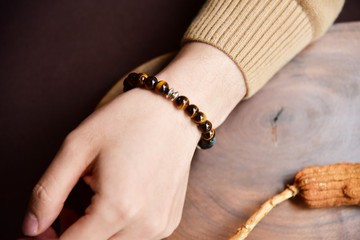 【冬日暖陽】5A級天然南非藍黃虎眼石帶閃電紋貓眼男女款手串