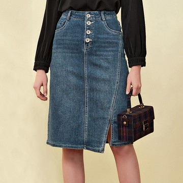 OUWEY歐薇 時髦刷色斜開叉排釦高含棉牛仔窄裙(藍色；S-L)3223028220
